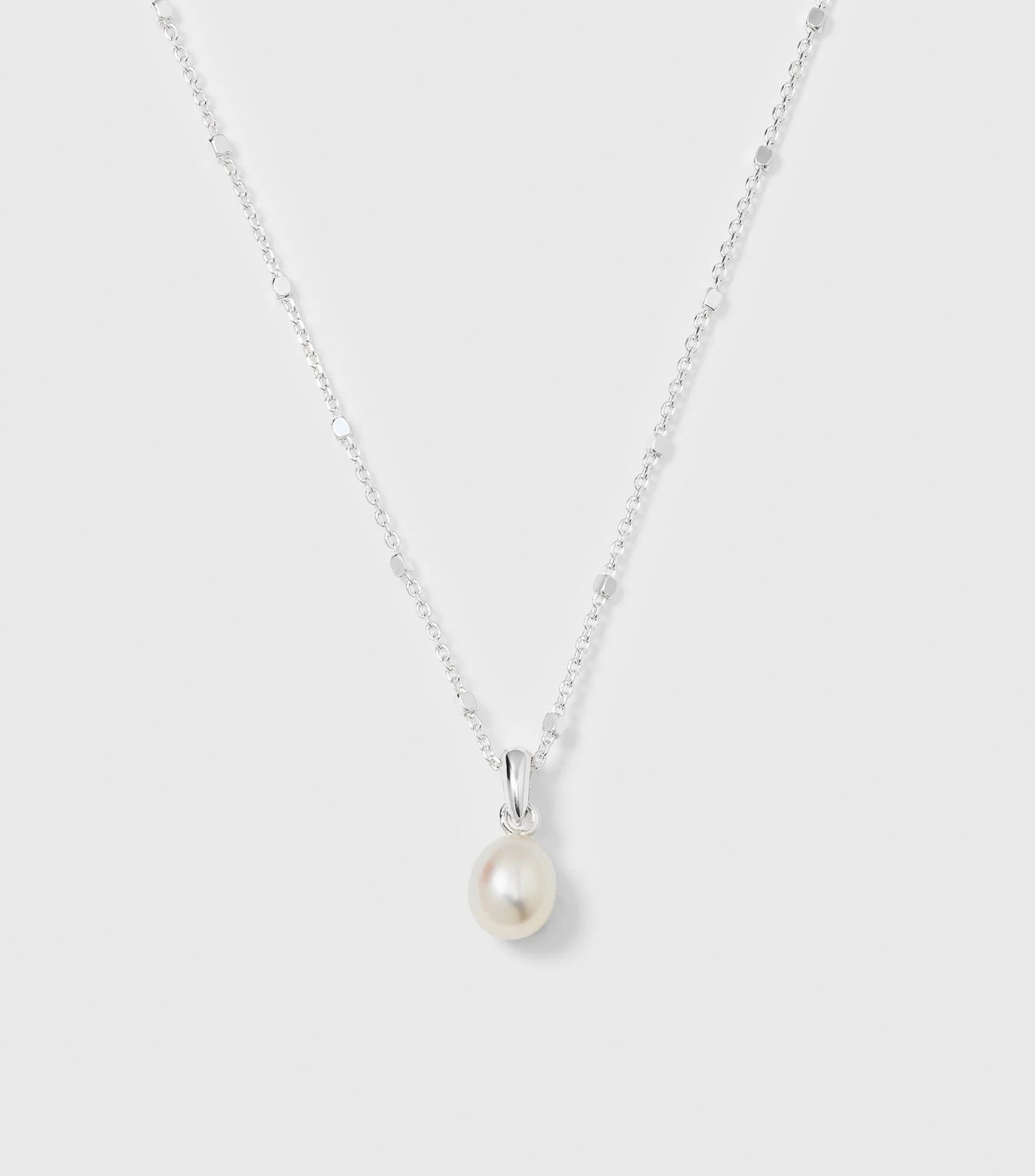 Treasure Single Pearl Necklace