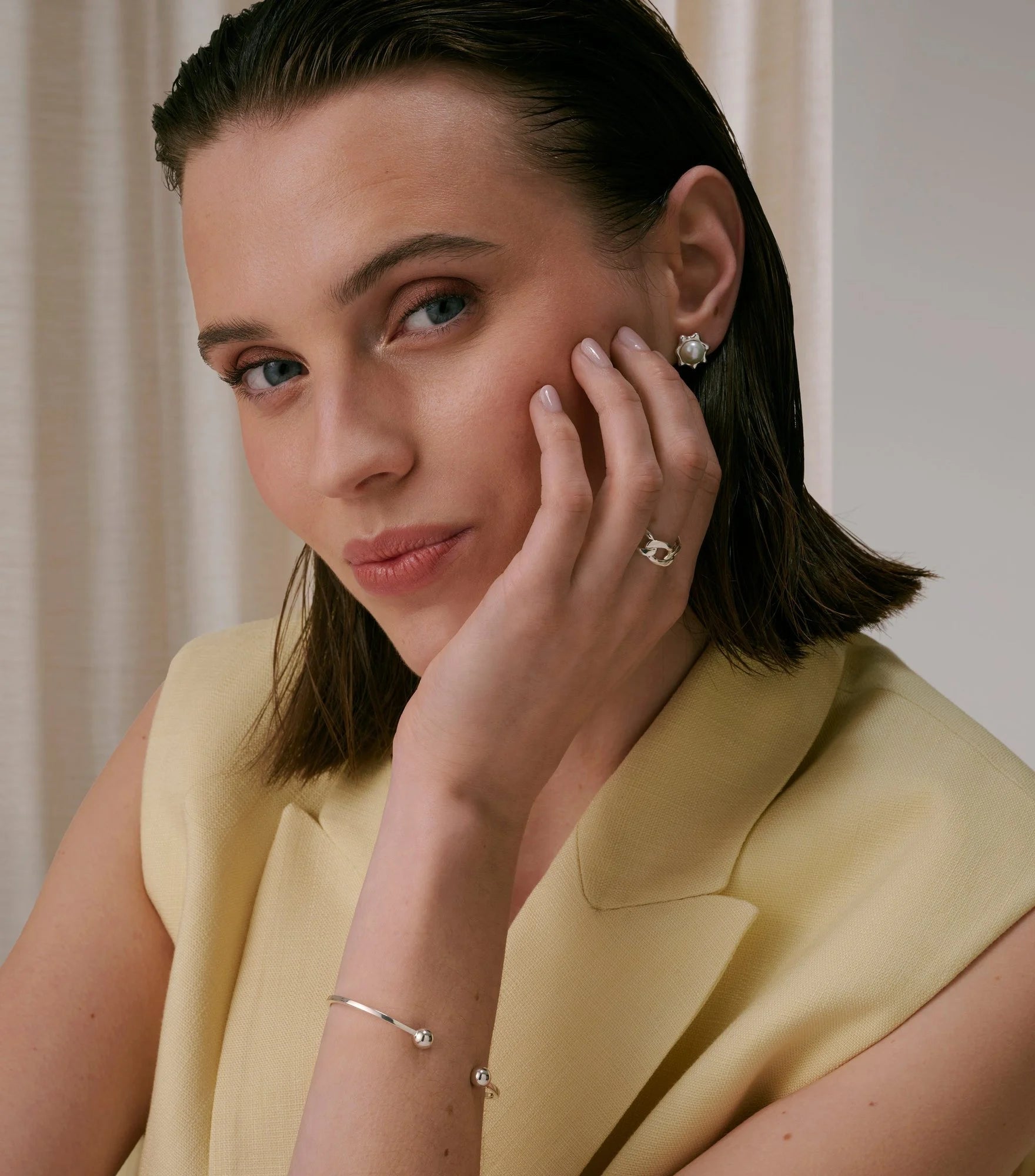 Florentina Pearl Studs