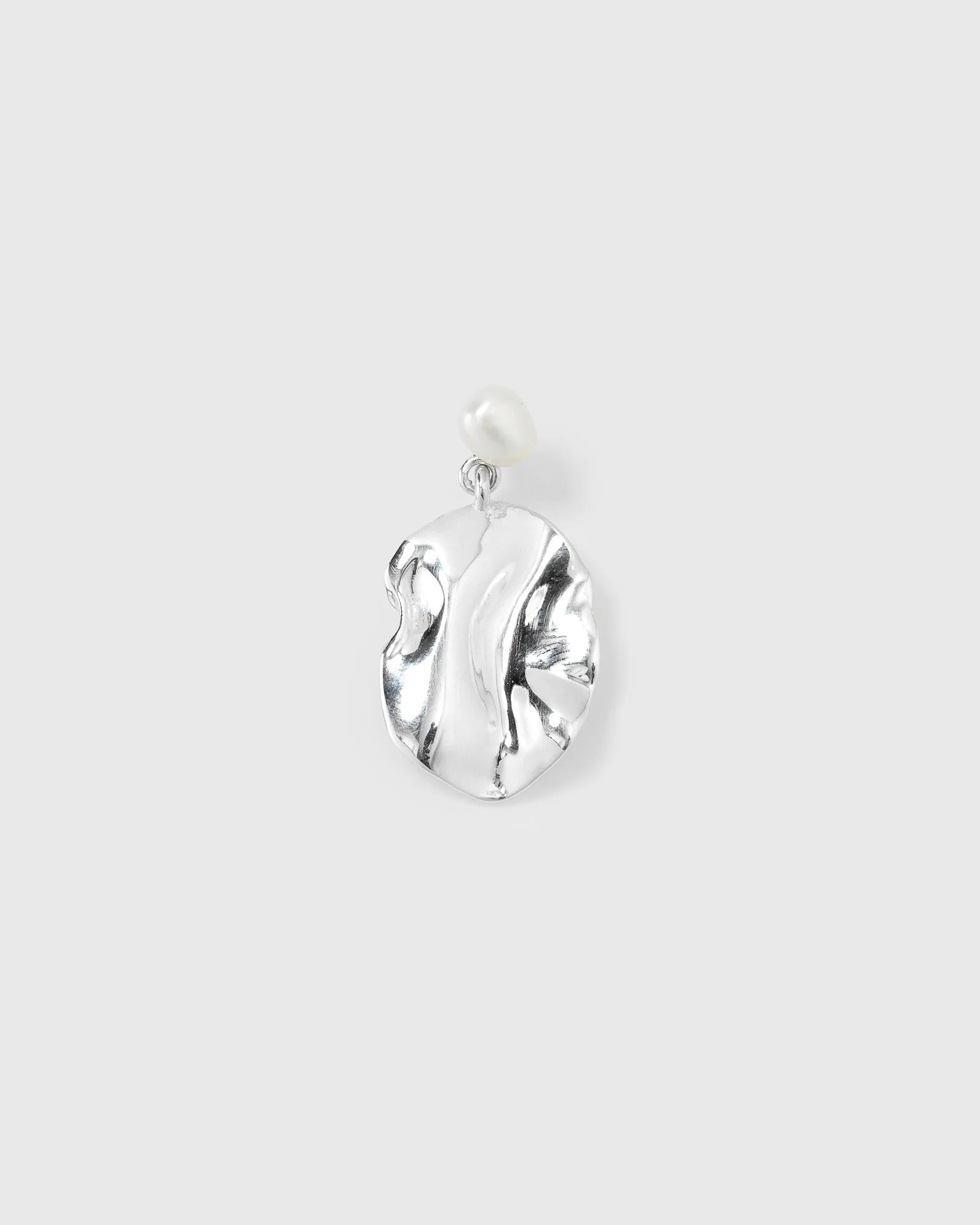 Moulded Short Single Earring
