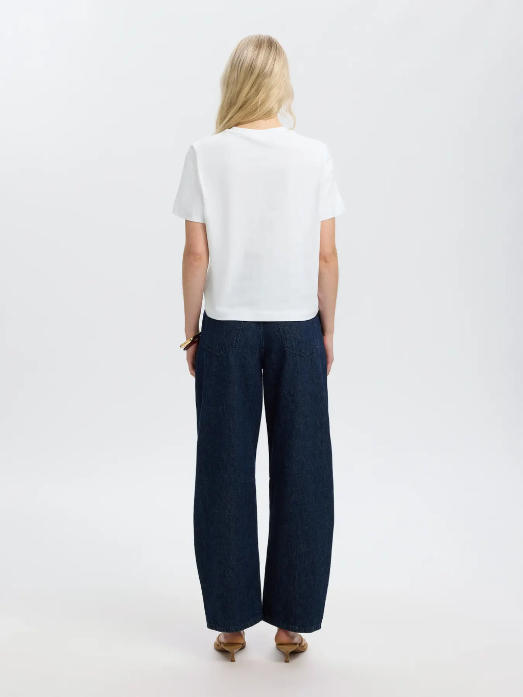 SLWELLA SS EMB BOXY TEE