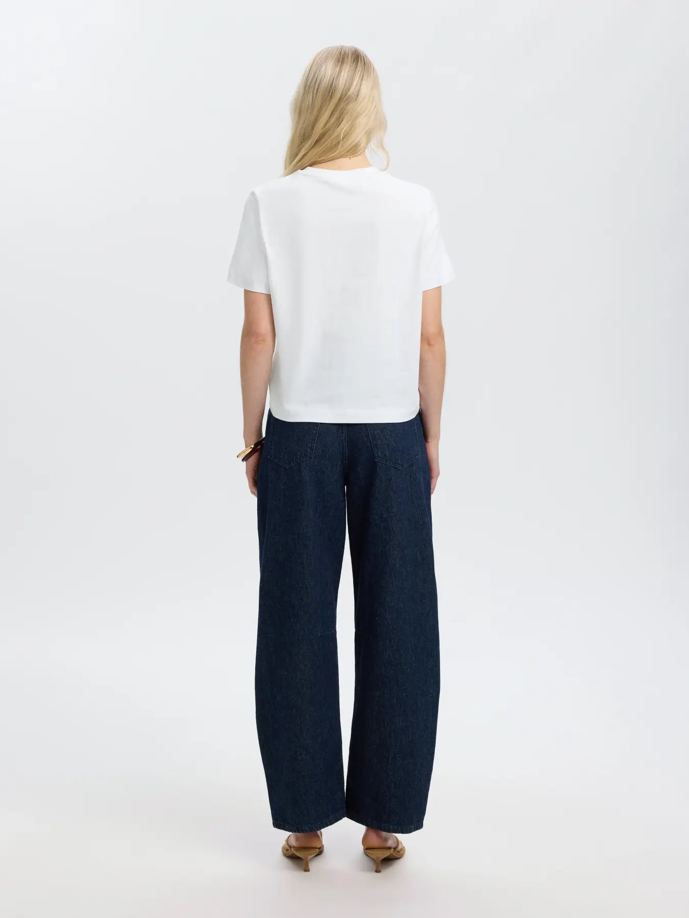 SLWELLA SS EMB BOXY TEE